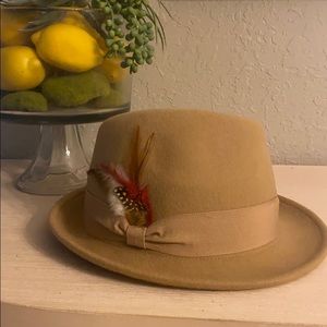 Men’s Wool Fedora Hat with Feathers